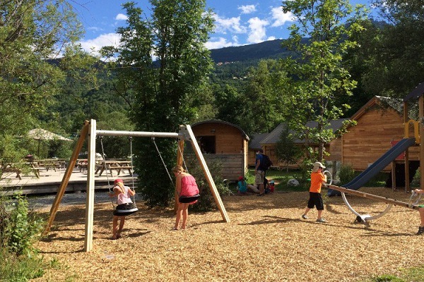 /campings/francia/provenza-alpes-costa-azul/altos-alpes/Huttopia Vallouise/camping-vallouise-1546511465-xl.jpg